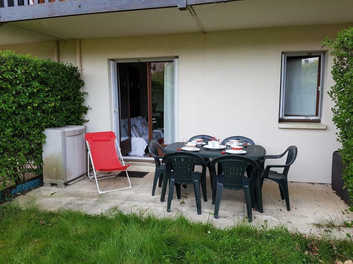 Appartement 2 Pieces Rez-De-Jardin A 2 Pas De La Plage Et De La Thalasso Cabourg Exteriér fotografie
